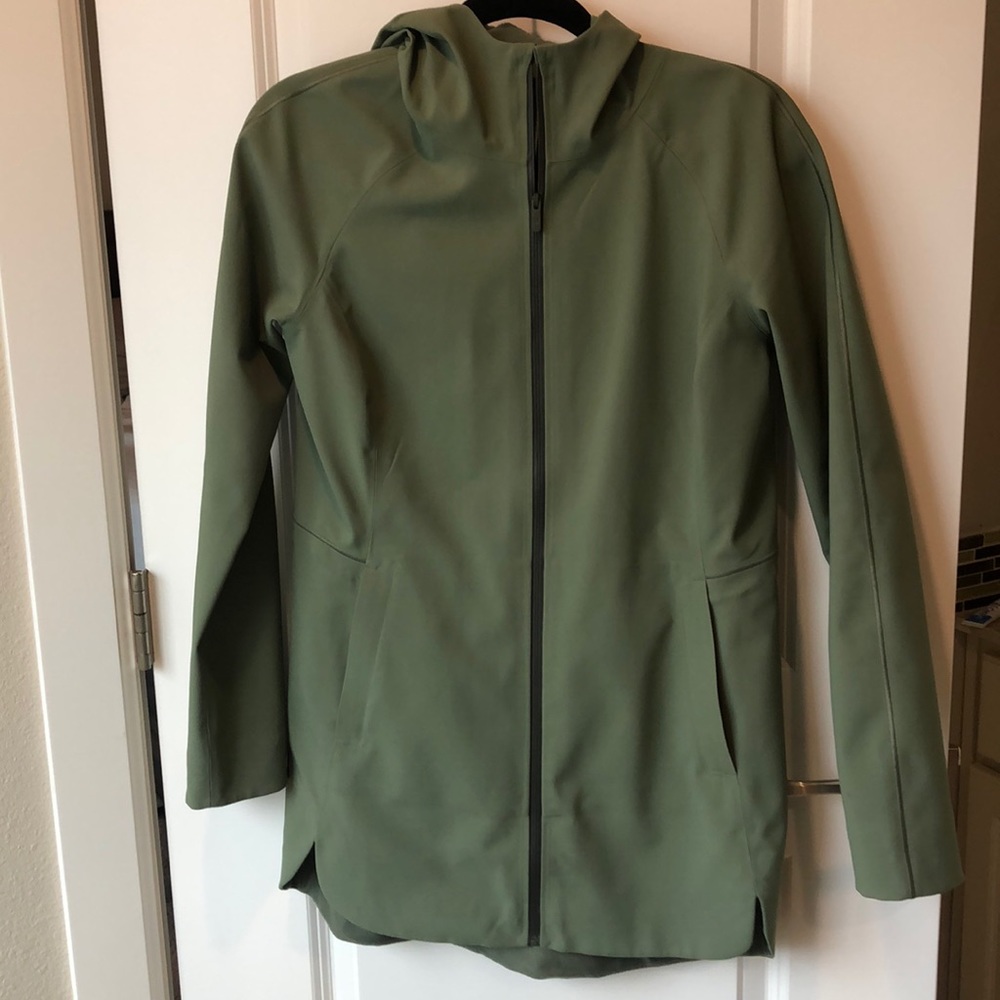 Lululemon Green Rain Jacket